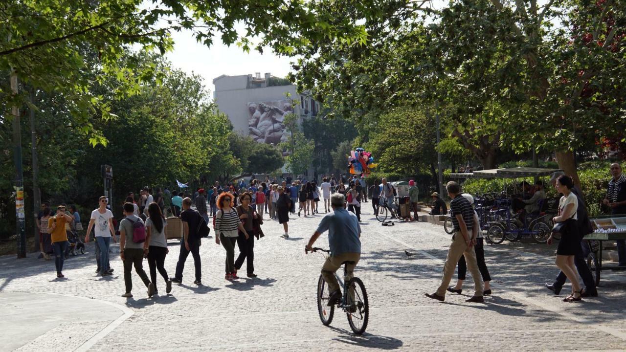 ★ Plaka, Center Of All Greek Legends ★ Athens Luaran gambar