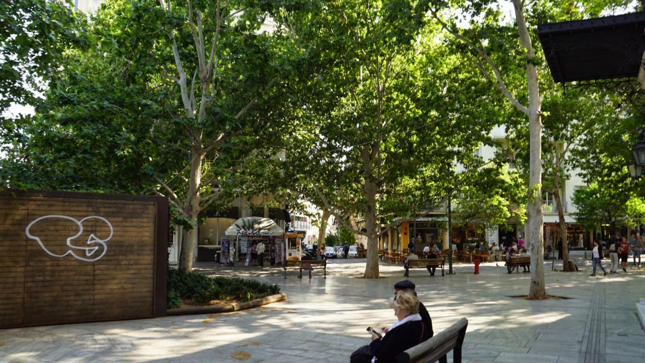 ★ Plaka, Center Of All Greek Legends ★ Athens Luaran gambar