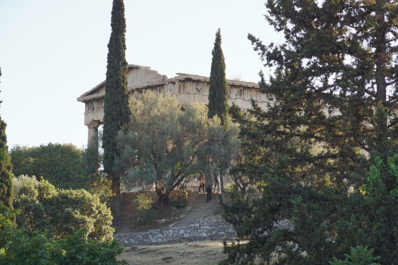 ★ Plaka, Center Of All Greek Legends ★ Athens Luaran gambar