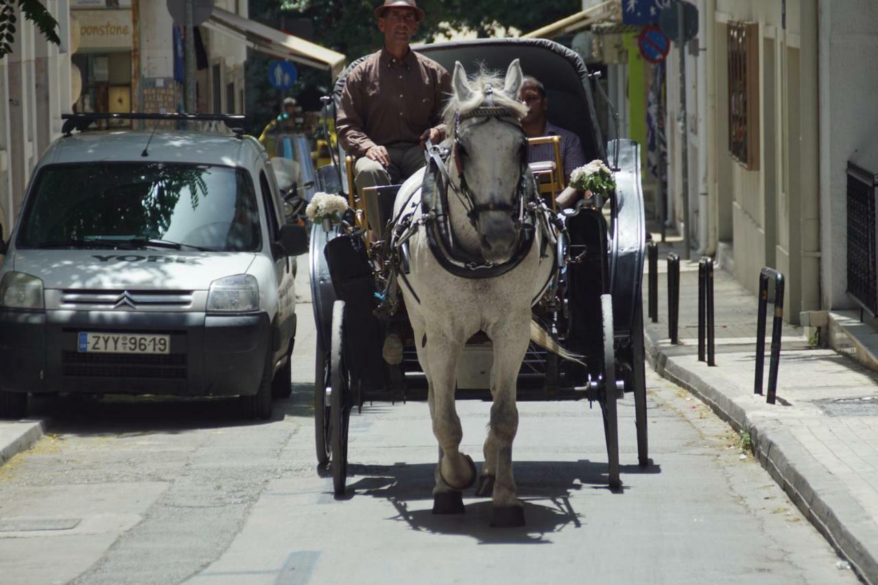 ★ Plaka, Center Of All Greek Legends ★ Athens Luaran gambar
