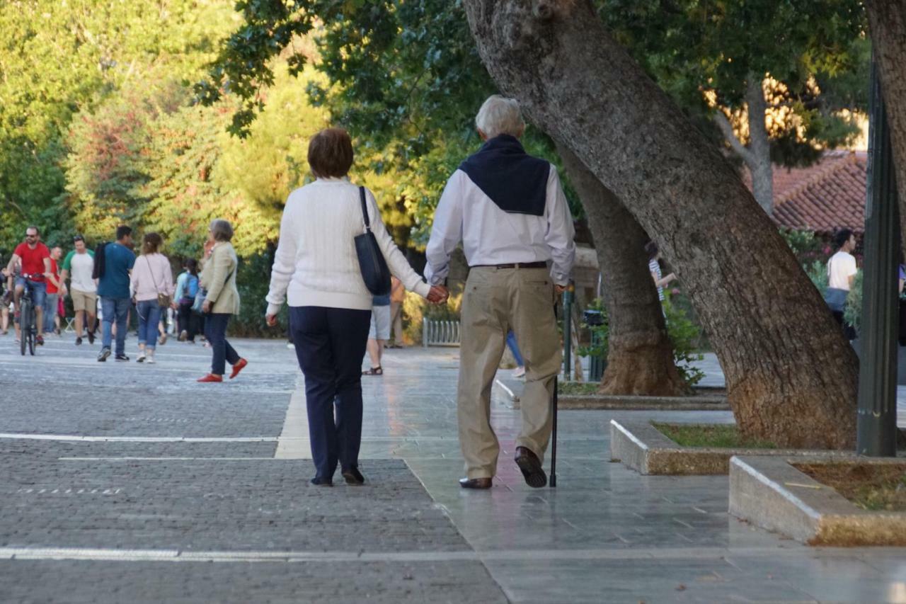 ★ Plaka, Center Of All Greek Legends ★ Athens Luaran gambar